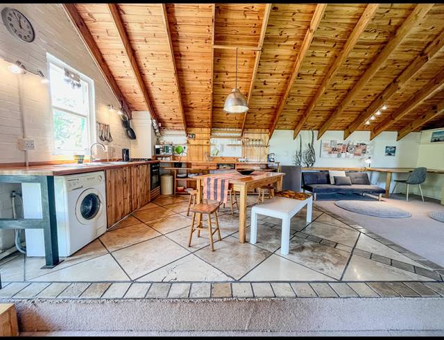 1 BEDROOM APARTMENT TO LET IN PINELANDS